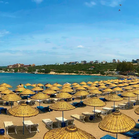 مايوا بريستو بيتش Siğacık
