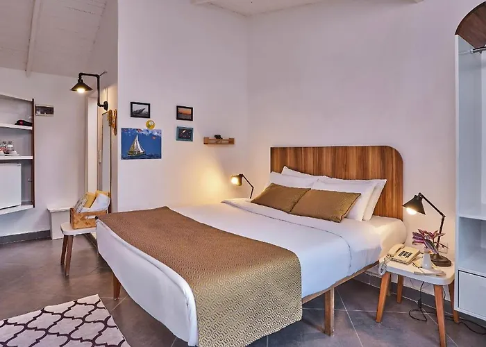 Maya Bistro & Hotel 4*