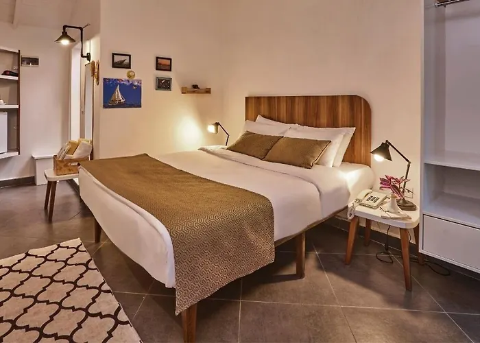 Hotel Maya Bistro & 4*