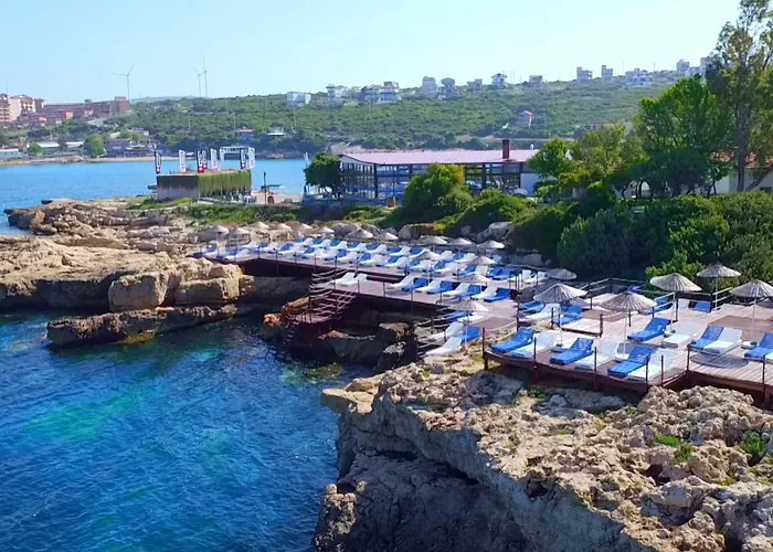 Maya Bistro & Hotel Siğacık