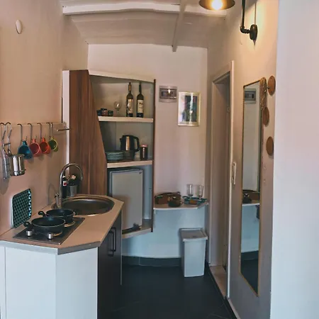 Maya Bistro & Ξενοδοχείο