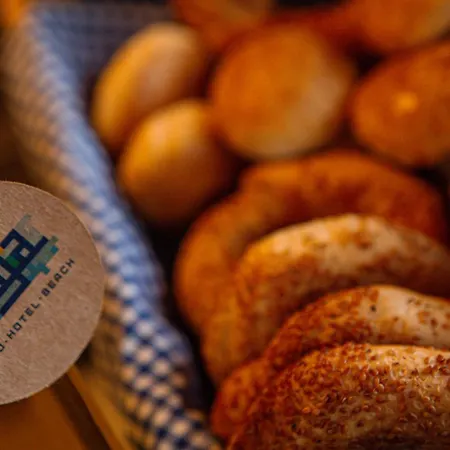 Hotell Maya Bistro & 4*