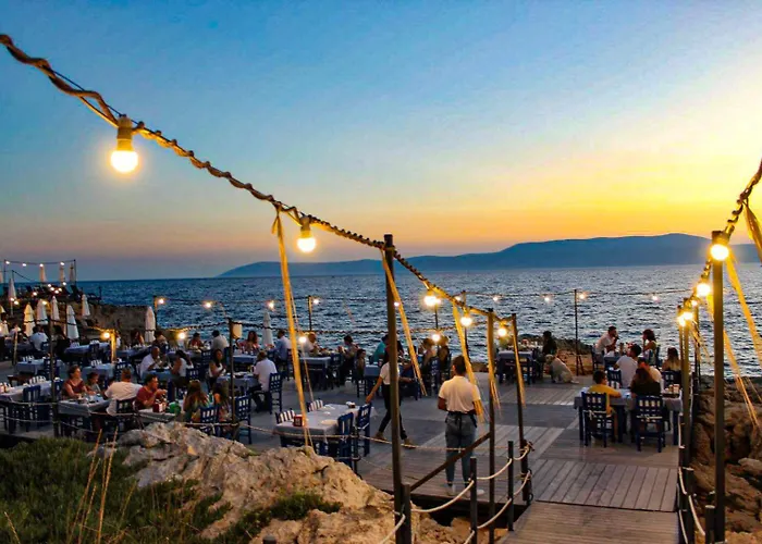 Maya Bistro & Otel Siğacık