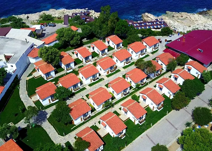 Maya Bistro & מלון Siğacık